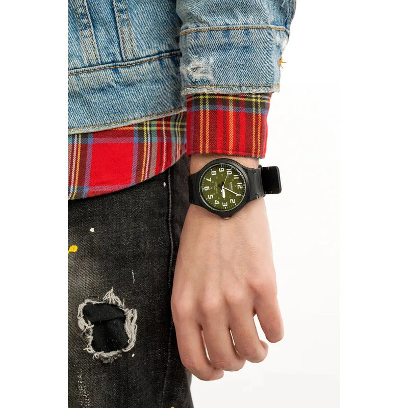 Reloj Casio Analógico Para Hombre Mw-240-3bv Negro Verde Oscuro
