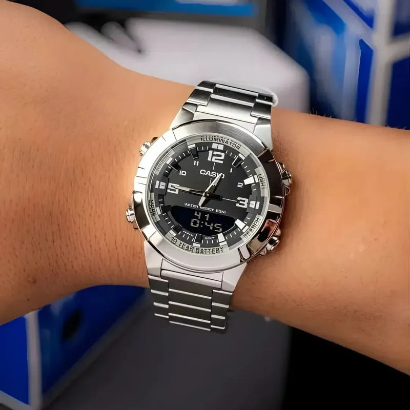 Reloj Casio Hombre Modelo Amw-870da Sumergible Malla Plateado Bisel Plateado Fondo Negro