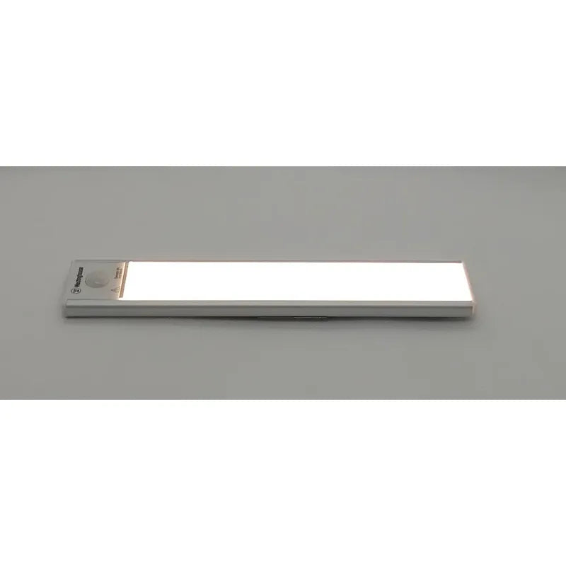 Linterna Con Sensor Westinghouse Recargable De 110 Lumen Plateado