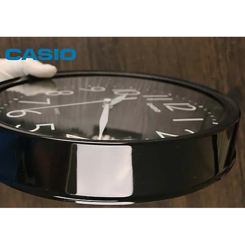 Reloj Pared Casio Iq-05-1df Color De La Estructura Negro Negro (1)