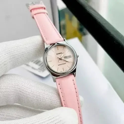 Reloj Casio Dress De Dama Ltp-v006l-4b Doble Fechador Color Rosa Y Plateado