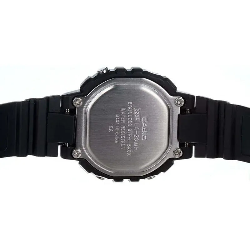 Reloj De Pulsera Casio Standard La-20wh-1bdf Con Cuerpo Negro, Digital, Para Mujer, Con Correa De Resina Negra, Bisel Negro Y Hebilla Simple