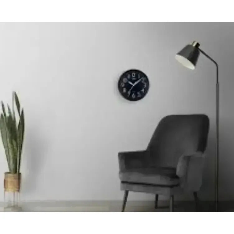 Reloj Pared Casio Iq-05-1df Color De La Estructura Negro Negro (1)