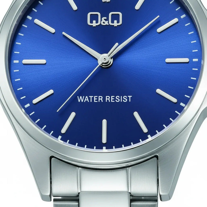 Reloj Qyq Metalico Mujer Fondo Azul C37a-004py Plateado Azul