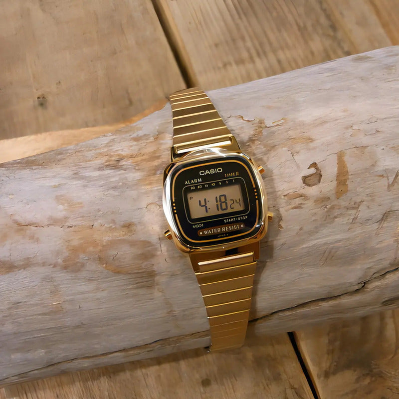 Reloj Casio La670wga-1d Vintage Mujer Dorado Negro
