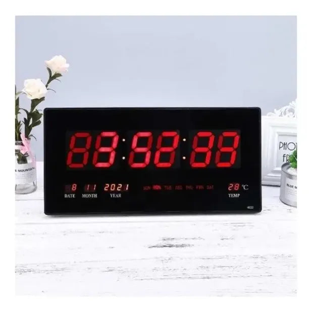Reloj Digital Pared Luz Led Hora Fecha Temperatura 36x15cm Color De La Estructura Negro Color Del Fondo Negro
