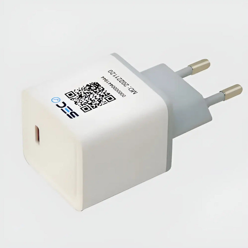 Cargador De Pared Tecmaster 30w 1 Puerto Tipo-c -pd3.0 Blanco