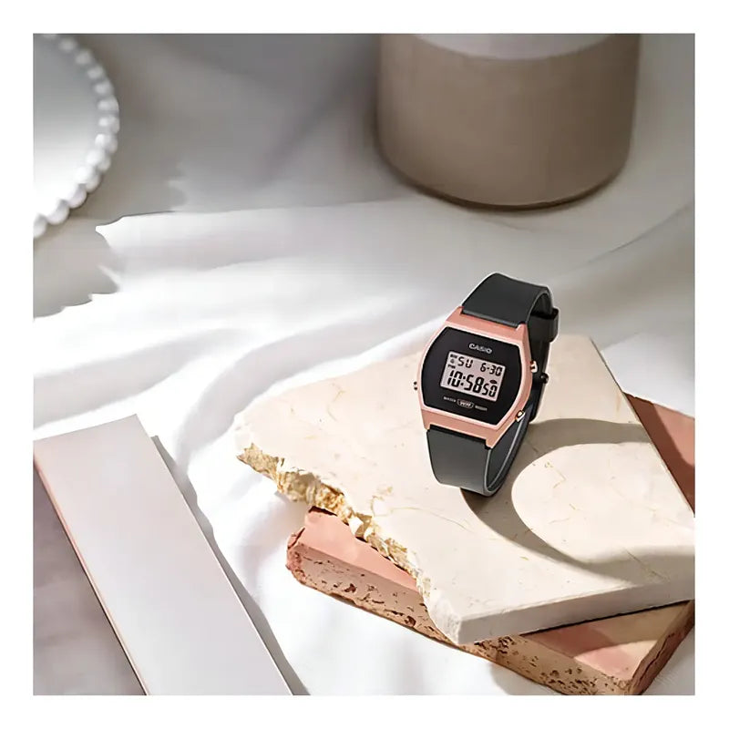 Casio Lw-204-1a Digital Negro Bisel Rosa