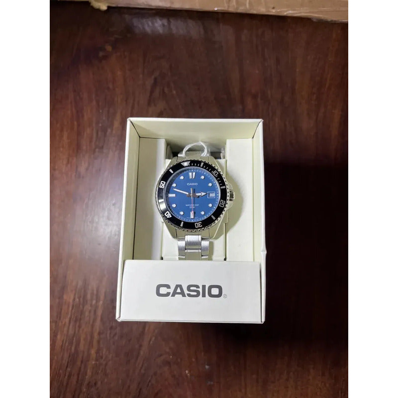 Reloj Casio Para Hombre Con Correa Plateada Y Fondo Azul Plateado