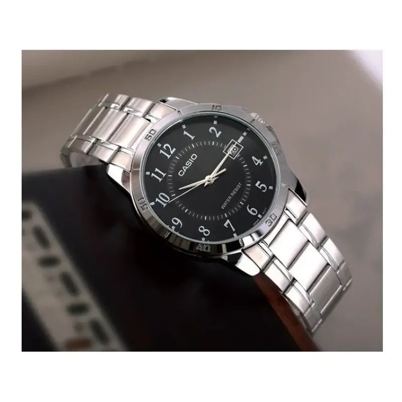 Reloj Pulsera Casio Mtp-v004d-7b Con Correa De Acero Inoxidable Color Plata - Fondo Blanco