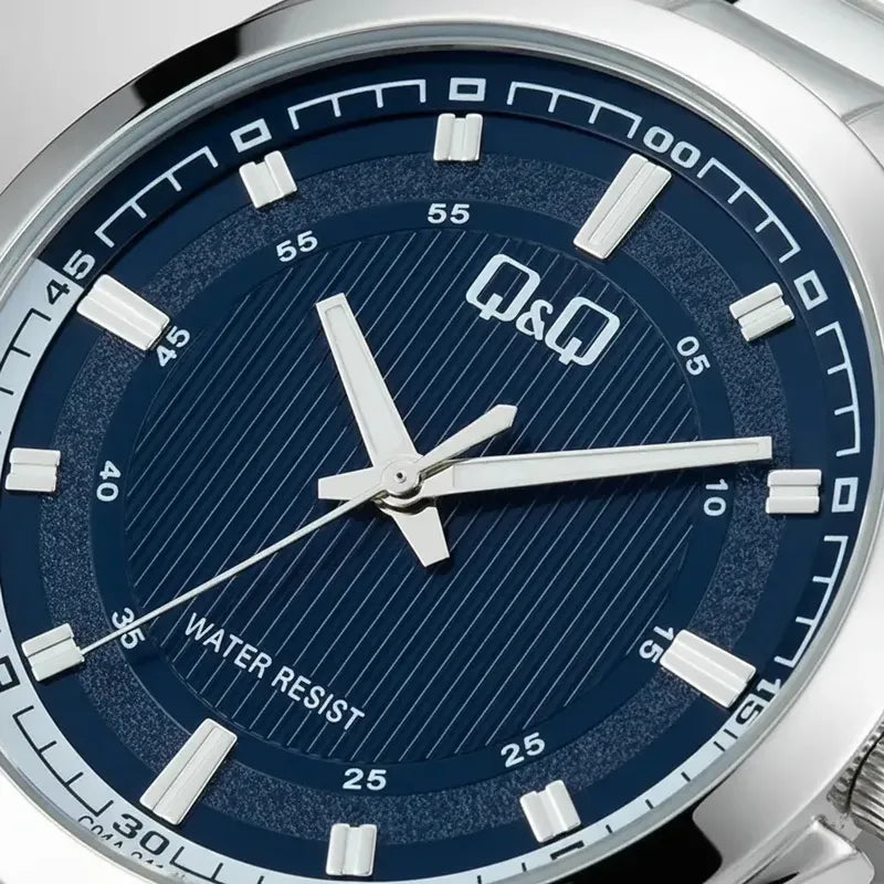 Reloj Q&q Moda Modelo: C04a-041py Gris Plateado Azul Oscuro
