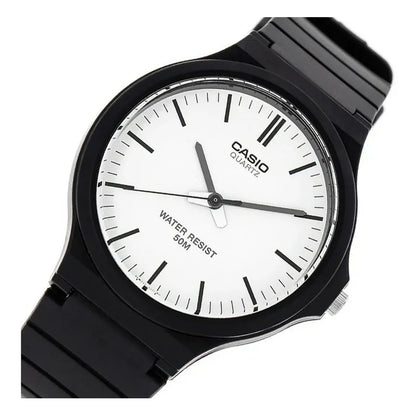 Reloj Pulsera Casio Mw-240-7evdf Con Correa De Resina Color Negro - Fondo Blanco