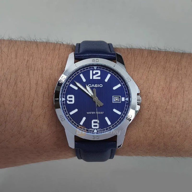 Reloj Pulsera Casio Mtp-v004l-2b Con Correa De Cuero Color Azul - Bisel Plata