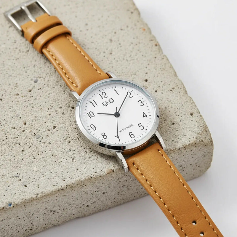 Reloj Q&q Mujer Y Niña C66a-012py Caqui Plateado Blanco