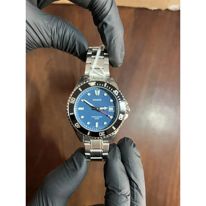 Reloj Casio Para Hombre Con Correa Plateada Y Fondo Azul Plateado