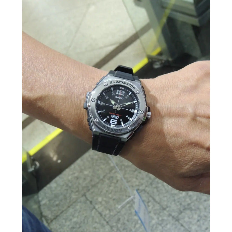 Reloj Casio Mwa100h-1avdf Cuarzo Unisex Negro Plateado